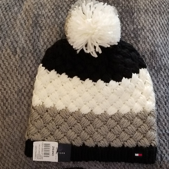 Tommy Hilfiger Accessories - Tommy Hilfiger Chunky Lat Hat